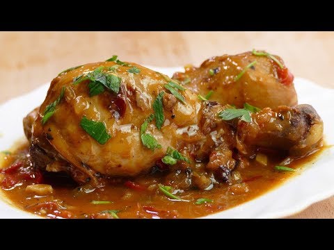 Mokoenya: Delicioso pollo guisado con cebolla y tomate